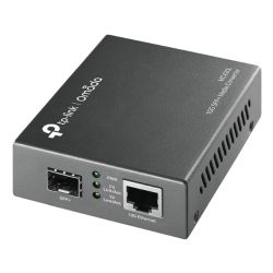 TP-LINK MC420L Omada 10G Multi-Gigabit SFP media converter with auto-negotiation, sleek design
